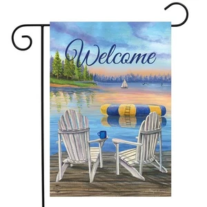 Bandera de jardín náutico Briarwood Lane Waterfront Retreat - Imagen 1 de 4