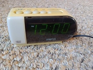 Vintage Spartus Model 1188 Green Digital Alarm Clock with Night Light Working - Picture 1 of 8