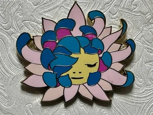 James Jean Chrysanthemum II Pin - Limited Edition - Bild 1 von 7