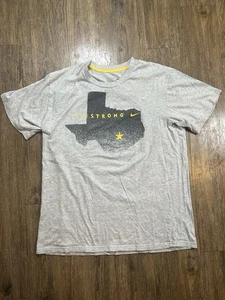 Camiseta Nike Dri-Fit Grande Gris Claro Deletrear Texas Livestrong - Imagen 1 de 7