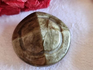 Bouton ancien en celluloïd marron chiné haut diamètre: 2,8 cm G16M - Picture 1 of 3