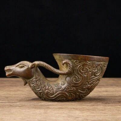 Taza de bronce antigua china de 14 cm taza de vino de latón antiguo taza de animal  Foto 1 de 4