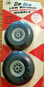NEW Du-Bro Low Bounce Shock Absorbing Wheels. No. 225T 2 1/4 Diameter - Picture 1 of 2