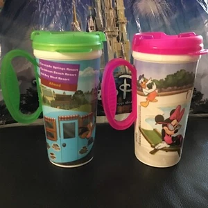 Tazas para beber Disney Pool Party y RV Resort - Excelente Usadas - Lote de 2 - Imagen 1 de 9