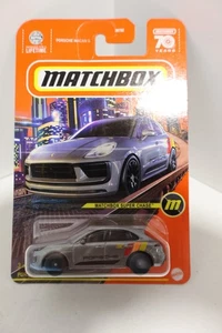 Matchbox Super Chase Porsche Macan S nuovo 2023 come nuovo con protettore da collezione - Foto 1 di 3