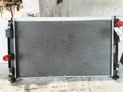 Radiador Jeep Patriot 2007-2017 sin transmisión de relación de arrastre todoterreno Foto 1 de 4