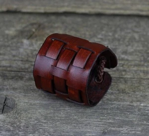 Pulsera de cuero marrón, puño hombre, accesorios mujer. - Imagen 1 de 7