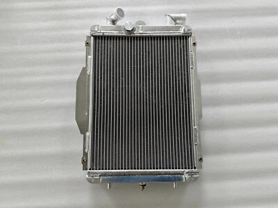 Radiador de alumínio Fit Ferrari F355 1994-1999 lado esquerdo com furo de sensor - Imagem 1 de 4