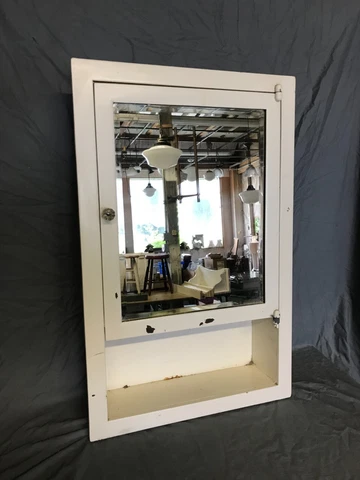 VTG Metal Recessed Shelf Bottom Medical Cabinet Beveled Mirror Old 1012-23B Cover