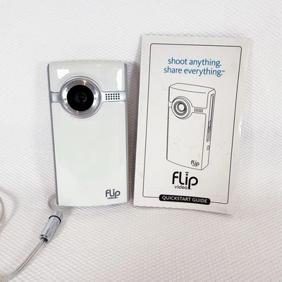Flip Video Camcorder Camera 1 GB/30 Min F230W, Strap, Manual, Tested Works - Image 1 of 4