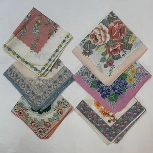 Menge 6 Vintage gedeckte Farben Blumendruck Taschentücher Taschentücher gerollte Kanten - Bild 1 von 7