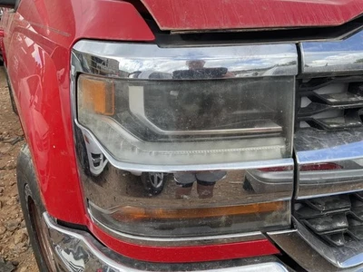 Passenger Headlight Classic Style Fits 16-19 SILVERADO 1500 PICKUP 4952356 - Image 1 of 4