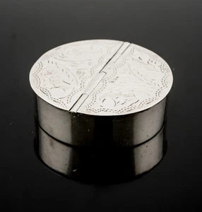Beautiful Fully Hallmarked Sterling Silver Hinged Double Sided Pill Box - Picture 1 of 4