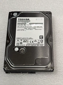 Toshiba DT01ABA100V 1TB SATA 3.5 Hard Drive Surveillance Grade, CCTV, DVR, NVR - Afbeelding 1 van 5