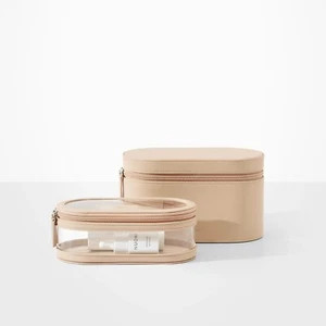 Nuori Getaway Travel Case Set - Beige Vegan Leather & Clear Cosmetic Bags - New - Picture 1 of 3