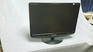 Samsung 2032BW 20 Inch LCD VGA DVI Widescreen Grade C Base/Stand Included - Picture 1 of 5