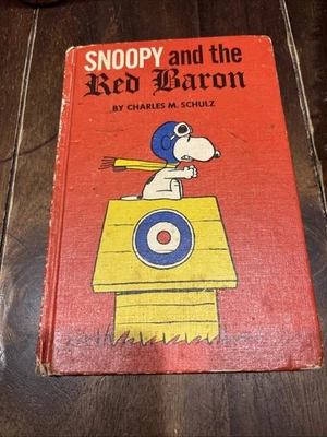 Snoopy and the Red Baron Charles M. Schulz Hardcover 1966 Peanuts Vintage Book Foto 1 de 4