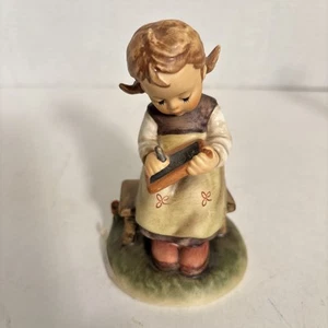 Vintage 1963 Goebel Hummel Figurine "Busy Student" #367 West Germany - Picture 1 of 8