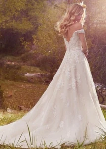 New MAGGIE SOTTERO SZ 12 Wedding Gown Dress Retail 1600.00 - Picture 1 of 7