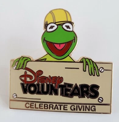 MEMBRO DO ELENCO DA DISNEY VOLUNTÁRIOS MUPPETS CACO DANDO UM DIA FRETE GRÁTIS!  - Imagem 1 de 4