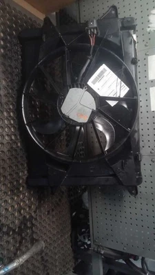 Motor ventilador radiador tracción delantera compatible con 17-25 PACIFICA 563318 Foto 1 de 4