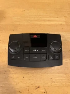 2010-2013 Suzuki Kizashi AC Heater Climate Control OEM 39510-57L80 - Picture 1 of 3