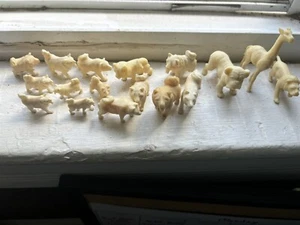 Zelluloid und frühe Plastikfiguren - Bild 1 von 1