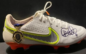 PATRICK CRIPPS SIGNED BOOT - Bild 1 von 1