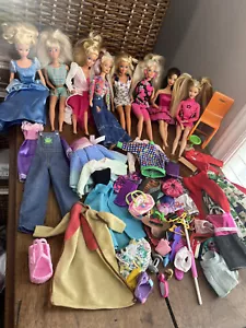 Lotto Bambole Barbie Vintage - 8 bambole, accessori, abbigliamento anni 80-90 - Foto 1 di 14