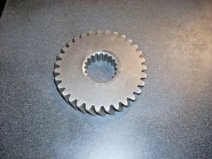 New Holland TC45D Tractor HST Countershaft Gear Fixing A, SBA322325880 - Picture 1 of 4
