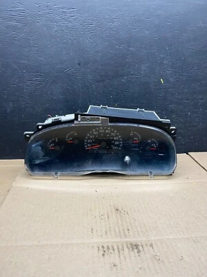 2001 - 2002 Ford Econoline E250 E350 Van Speedometer Instrument Cluster L5643 DG - Image 1 of 4