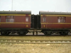 12 x 00 Gauge Bachmann Hornby LMS Corridor Connector Gangway Bellows 4mm BR - Picture 1 of 7