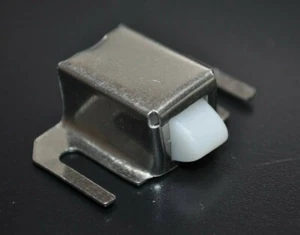 NEW Sterling Sliding Shower Panel Roll Point Catch for 950M Series Doors 207519 - Picture 1 of 4