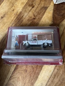 Voiture + diorama 1/43 Métiers d’antan Peugeot 403, bâcher la flûte, enchantée - Foto 1 di 2