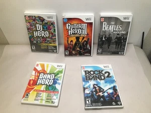SET (X5) Wii Spiele Rock Band 2 Beatles, Guitar Hero III, DJ Hero, Band Hero - Bild 1 von 1