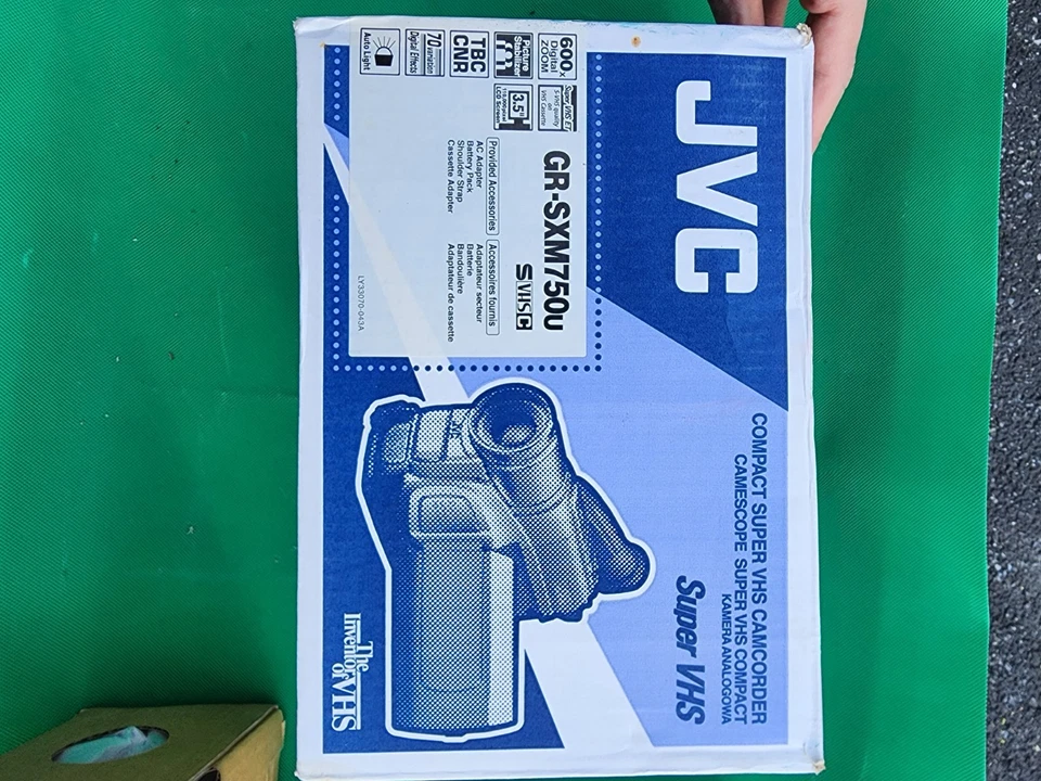 JVC Compact Super VHS Camcorder GR-SXM750U Camera Untested Sealed - Image 1 of 4