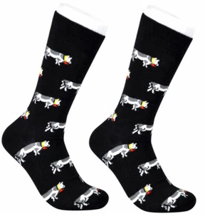 THE TIE STUDIO-Cows (Holstein-Friesian Cattle) With Red Bell Novelty Men's Socks - Picture 1 of 3