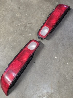94-01 JUEGO DE LUCES TRASERAS IZQUIERDA DERECHA OEM HONDA INTEGRA DC2 TODO ROJO Foto 1 de 4