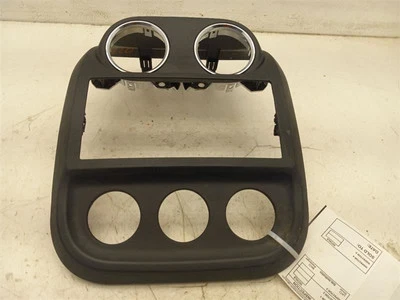 10 11 12 13 14 15 16 17 Jeep Patriot OEM Radio Ventilaciones de CA Tablero Borde Bisel  Foto 1 de 4