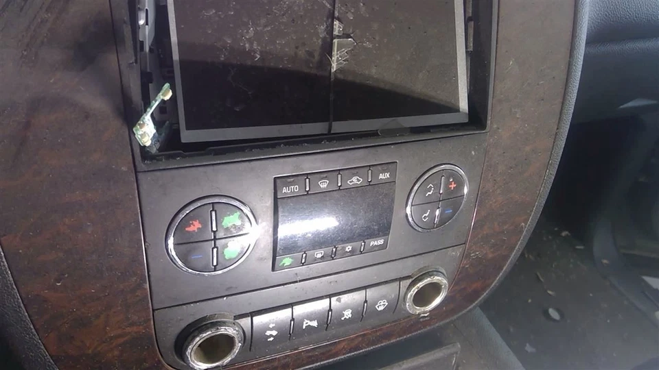 Control de temperatura montado en tablero Opt CJ2 se adapta 07-11 SUBURBAN 1500 1642642 Foto 1 de 4