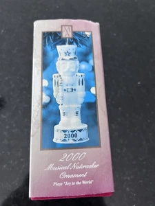 VTG 2000 Musical Nutcracker Ornament Plays Joy to the World in Box Madison Ave - Picture 1 of 10