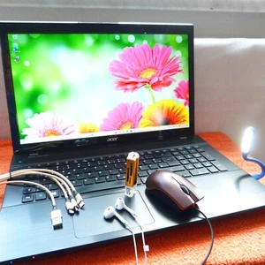 Acer V3 772 17 Zoll FULLHD l 16GB RAM NEU l 1TB SSD Windows 11 QUAD i7 GeForce - Bild 1 von 14