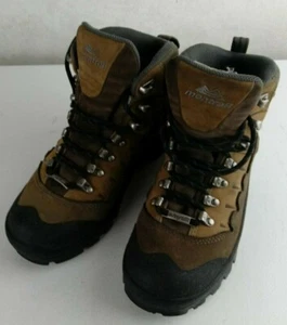 Used Women's Montrail Ankle Boots Size 6 - Picture 1 of 7