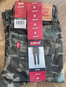 NWT Levi's Youth Cotton Tapered Twill Joggers Camouflage Kids Pants Youth Sz 8 - Picture 1 of 2