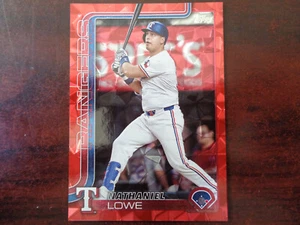 2025 Topps Nathaniel Lowe #'ed 3/5 ROSSO Diamante Parallelo-NAZIONALI - Foto 1 di 2
