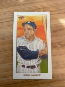 Topps 206 T206 Wave 2021 8 ciclos atrás Yogi Berra/25 Yankees de Nueva York - Imagen 1 de 2