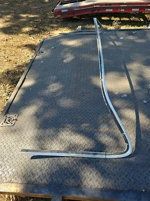 Dodge Charger SE 1973-1974 solo vinilo original moldura superior aluminio Foto 1 de 4