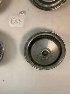 VINTAGE 1971-1977 FORD MOTOR COMPANY F100 F150 TRUCK 15" IN HUB CAP WHEEL COVER - Picture 1 of 2