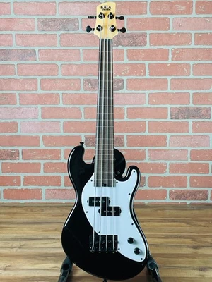 Kala Solid Body 4-String Jet Black Fretless U-Bass - Image 1 of 4