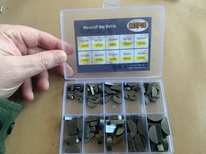 120 Pezzi Kit Assortimento Chiavi Woodruff 10 Misure Popolari di Chiavi Mezza Luna Keyway - Foto 1 di 7